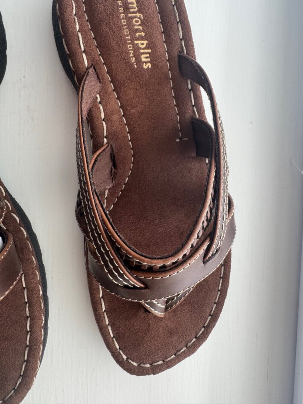 Comfort Plus by Predictions Brown Slip On Sandals Size 9W New in Box P5 - Picture 9 of 13